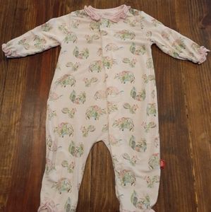 Magnetic me 0-3 months